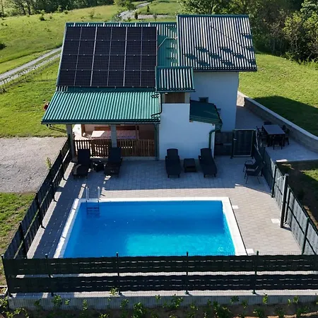Grmec Lodge Podgradina
